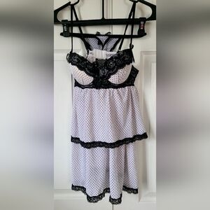Elegant Black and White Lace Lingerie Set